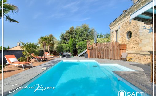 House in Saint-Ciers-de-Canesse, Nouvelle-Aquitaine, France 1