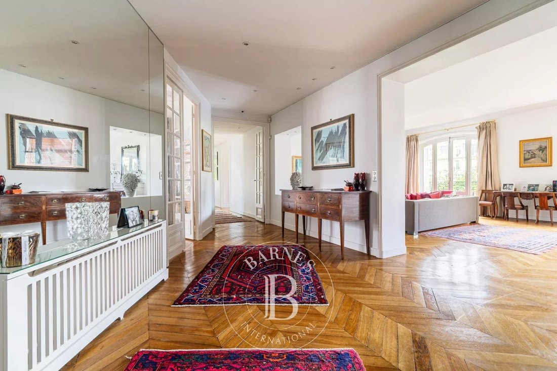 Apartment in Porte Dauphine, Paris 16e Arrondissement, Paris 5 - 17646983