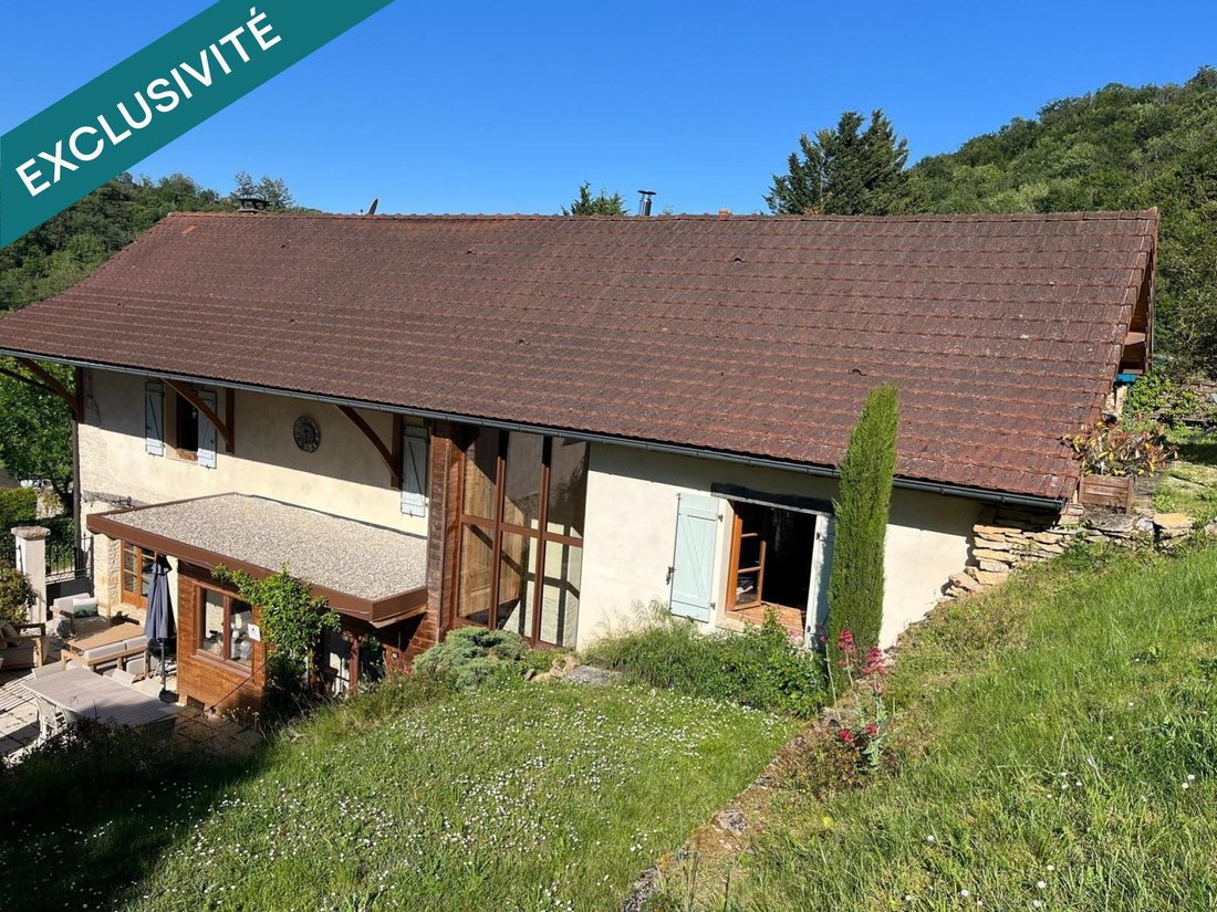 House in Siccieu-Saint-Julien-et-Carisieu, Auvergne-Rhône-Alpes, France 2 - 18187955