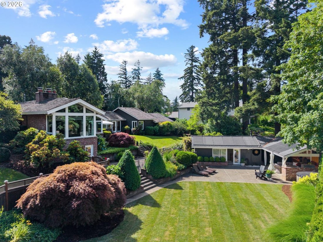 House in Lake Oswego, Oregon, United States 1 - 18187299