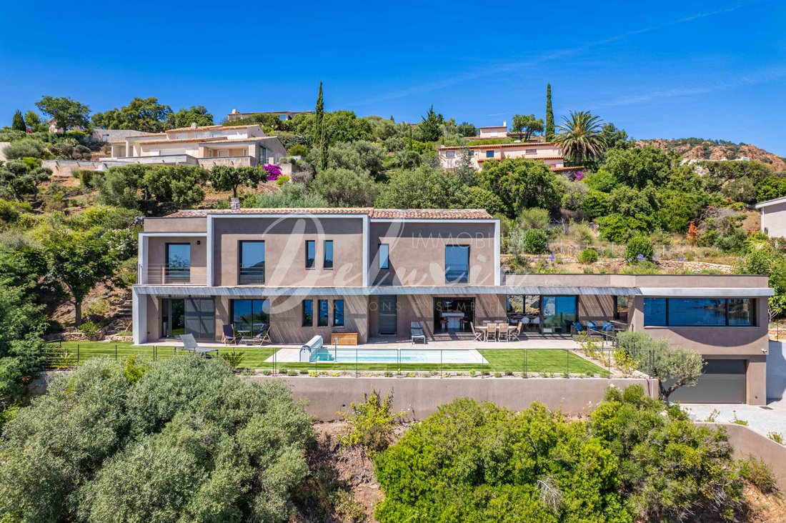 House in Le Dramont-Agay-Anthéor-Le Trayas, Saint-Raphaël, France 1 - 18187061