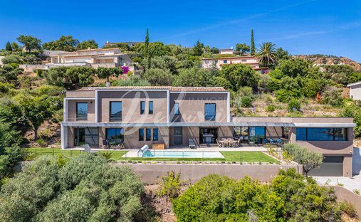 House in Le Dramont-Agay-Anthéor-Le Trayas, Saint-Raphaël, France 1