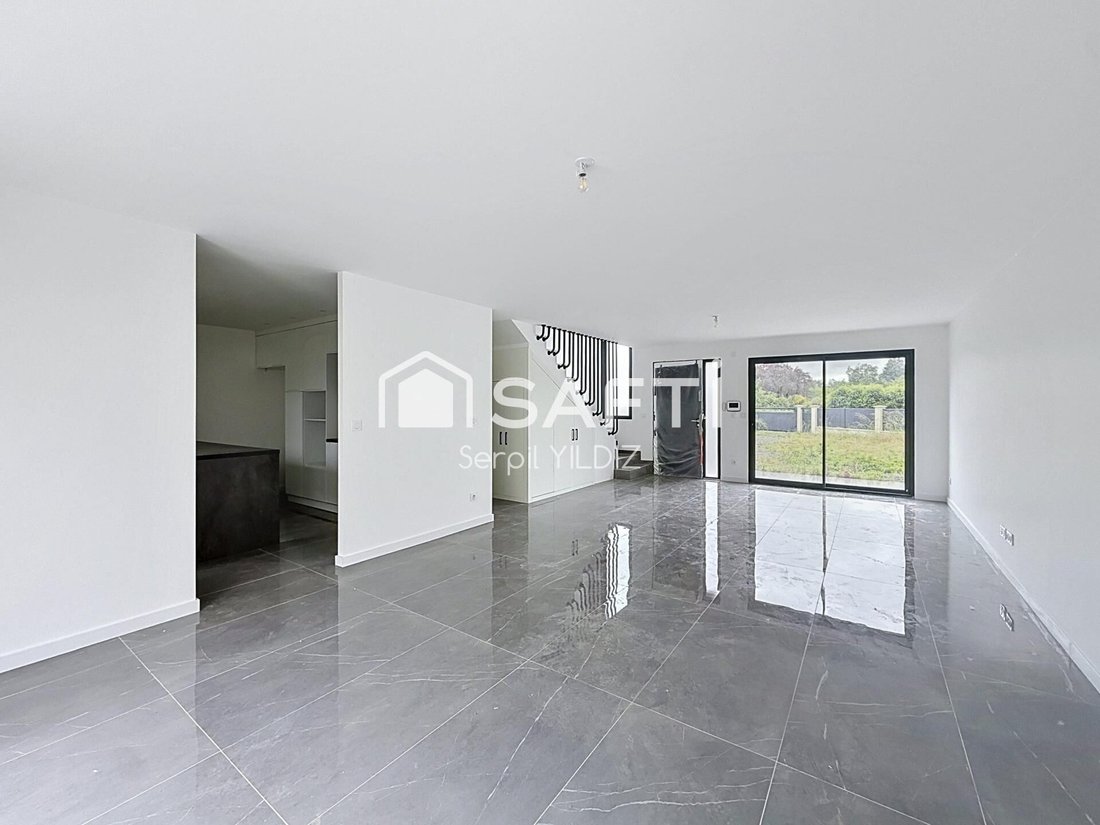 House in La Ville-aux-Dames, Centre-Val de Loire, France 2 - 17957614
