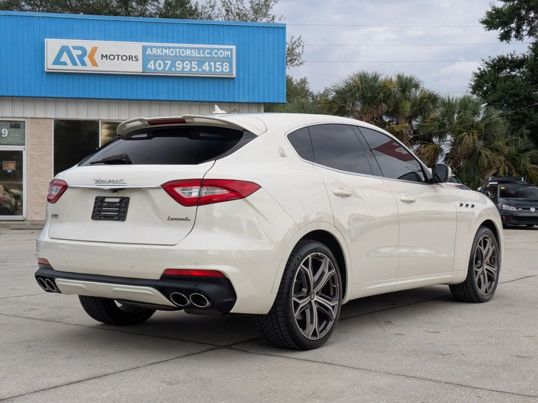 Suv in Apopka, FL, United States 3 - 18187755