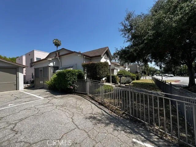 Townhouse in Altadena, California, United States 5 - 18019886