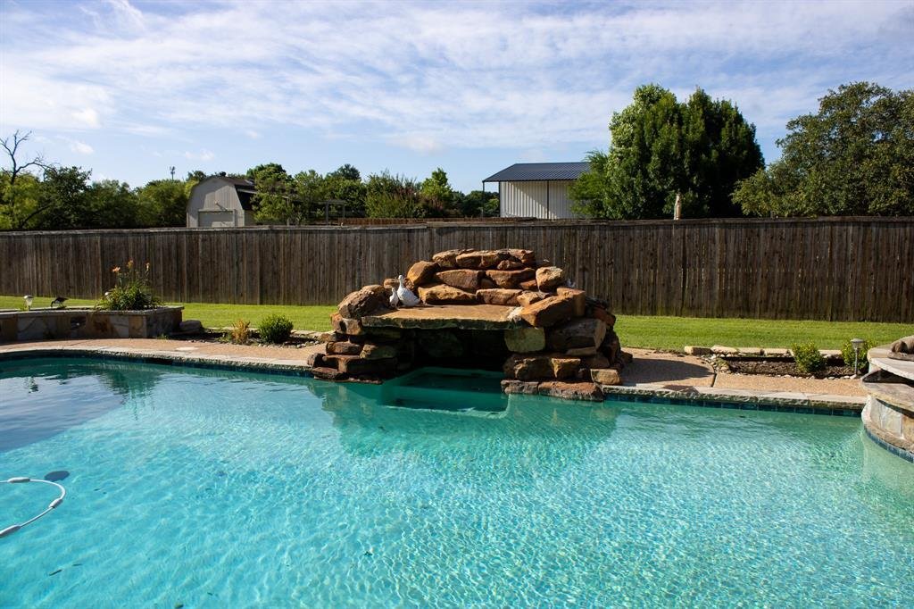 House in Burleson, Texas, United States 2 - 17655808