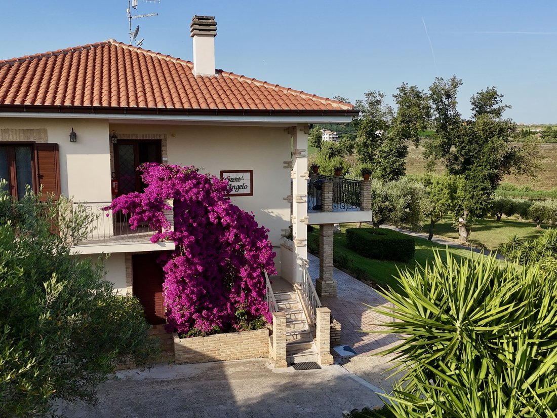Country House in Citta Sant'Angelo, Abruzzo, Italy 4 - 18187346
