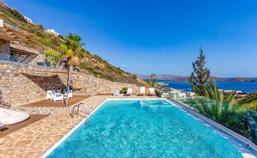 Villa in Community of Elounta, Agios Nikolaos Municipal Unit, Greece 1