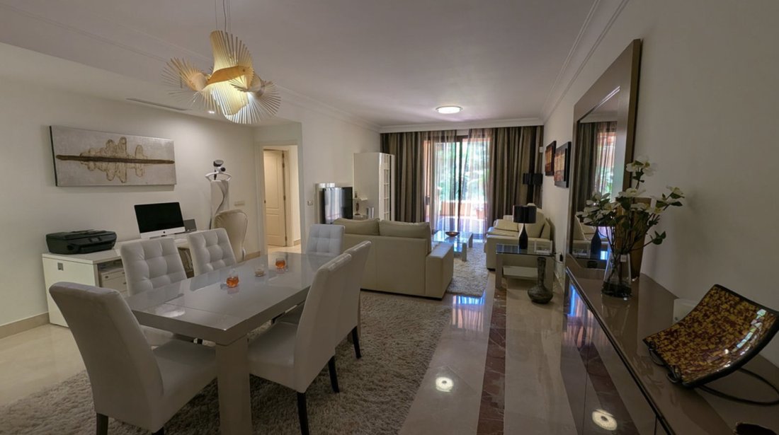 Apartment in San Pedro de Alcantara, Andalusia, Spain 2 - 18187255