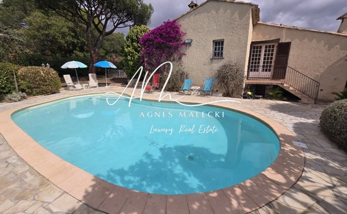 Villa in La Croix-Valmer, Provence-Alpes-Côte d'Azur, France 1