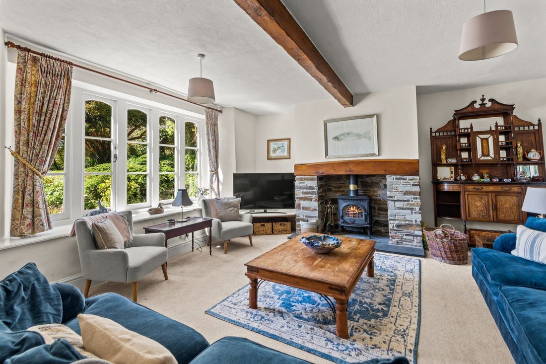 House in Devon, England 5 - 18187049