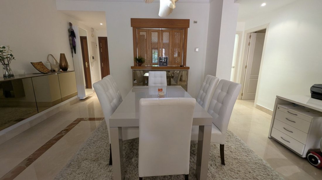 Apartment in San Pedro de Alcantara, Andalusia, Spain 4 - 18187255