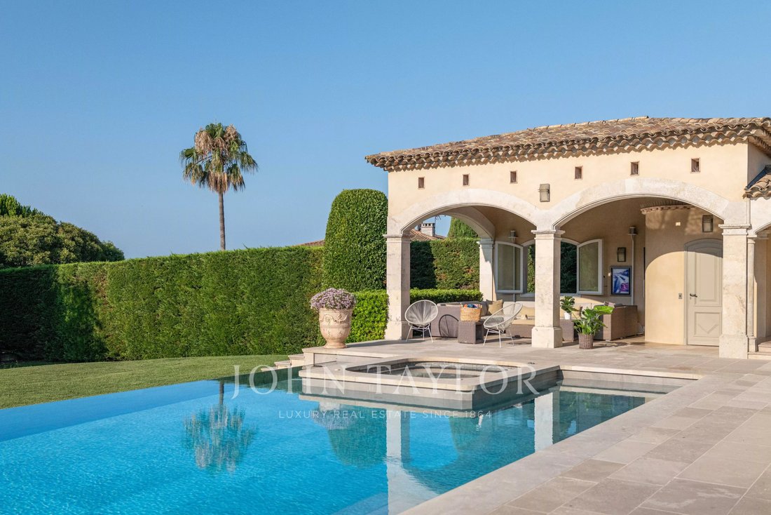 Villa in Antibes, Provence-Alpes-Côte d'Azur, France 4 - 18187429