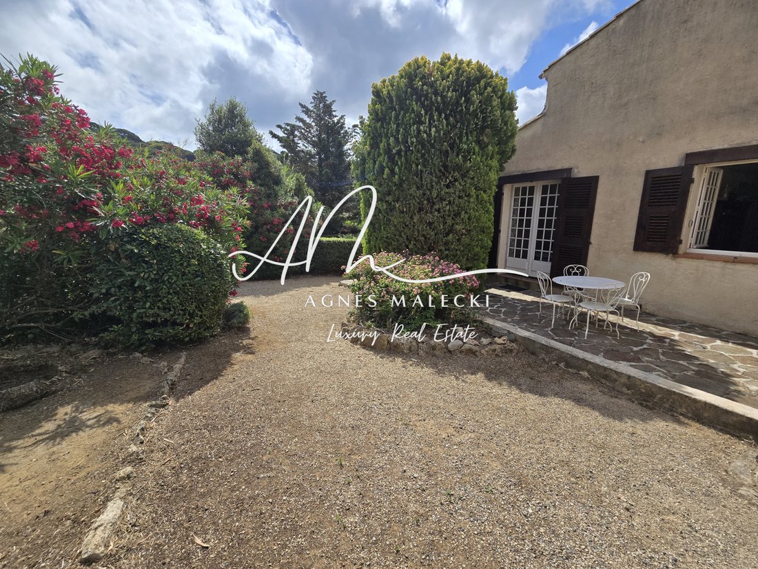 Villa in La Croix-Valmer, Provence-Alpes-Côte d'Azur, France 3 - 18186997
