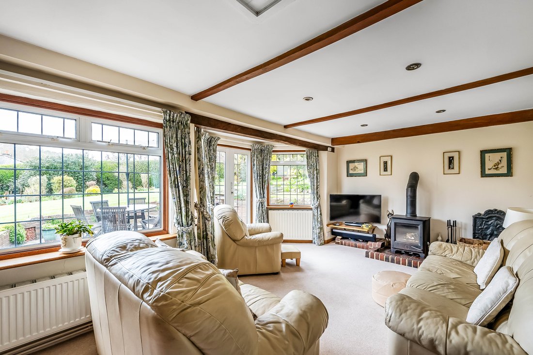 House in Maresfield, England 4 - 18187089