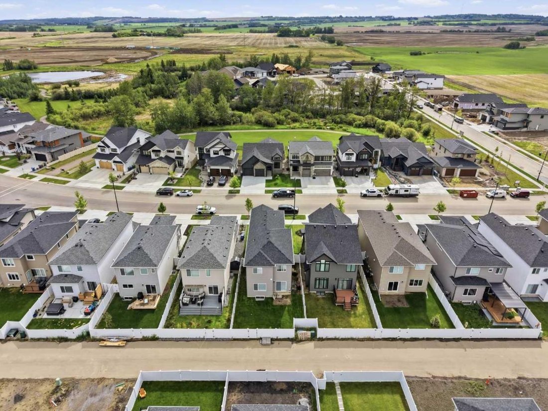 House in Red Deer, Alberta, Canada 5 - 18187312