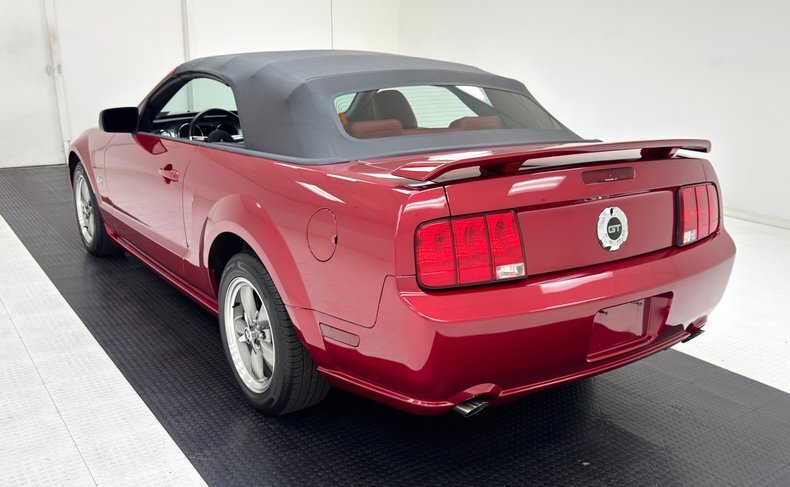 Cabriolet in Morgantown, United States 5 - 18187127