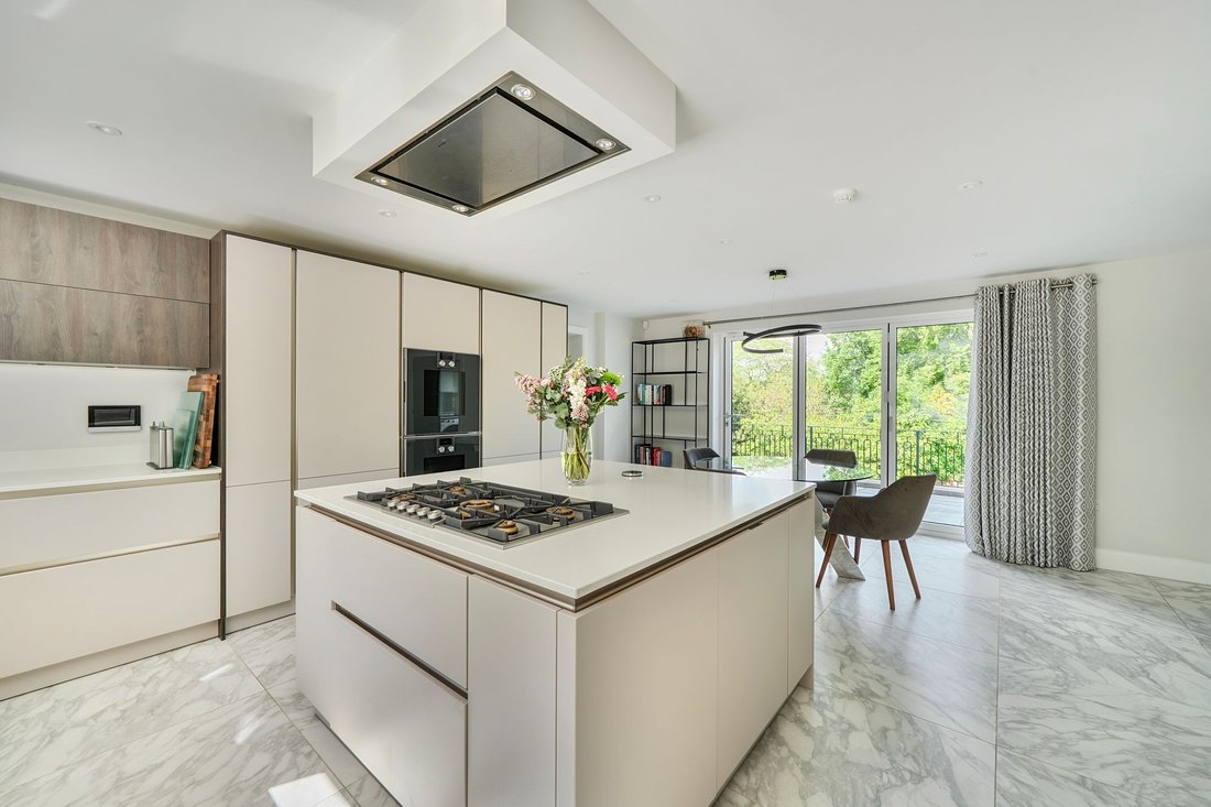 House in Woldingham, England 5 - 18187084