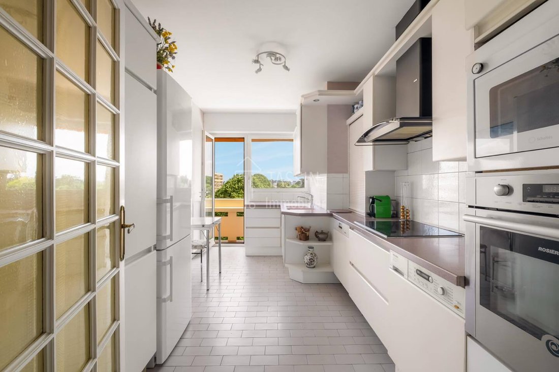 Apartment in Écully, Auvergne-Rhône-Alpes, France 3 - 18187000