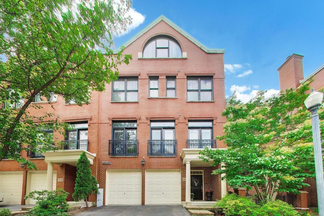 Villa in Glenview, Illinois, United States 1 - 18187333