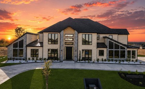 House in Gunter, Texas, United States 1