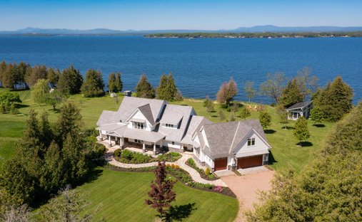 House in Grand Isle, Vermont, United States 1