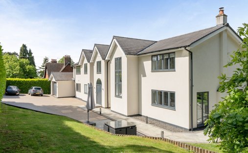 House in Woldingham, England 1