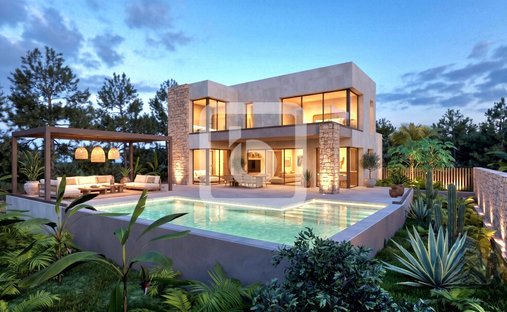 Villa in Calp / Calpe, Valencian Community, Spain 1