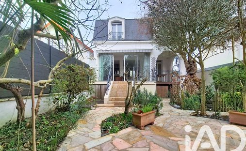 House in Soisy-sous-Montmorency, Ile-de-France, France 1