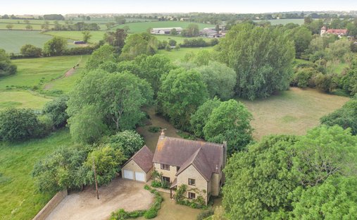 House in Mixbury, England 1