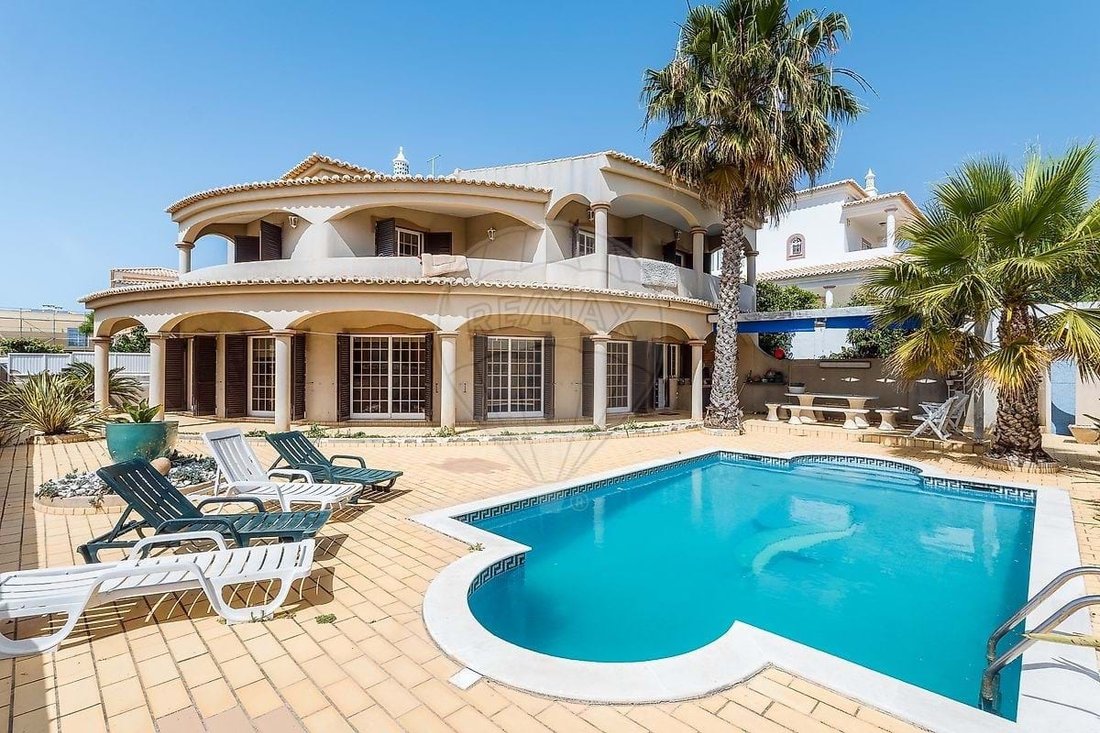 Villa in Portimao, Algarve, Portugal 1 - 18187870