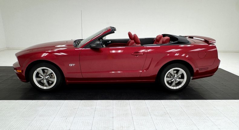 Cabriolet in Morgantown, United States 4 - 18187127