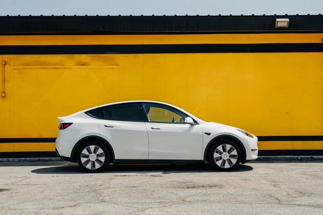Suv in El Monte, CA, United States 5 - 18187643
