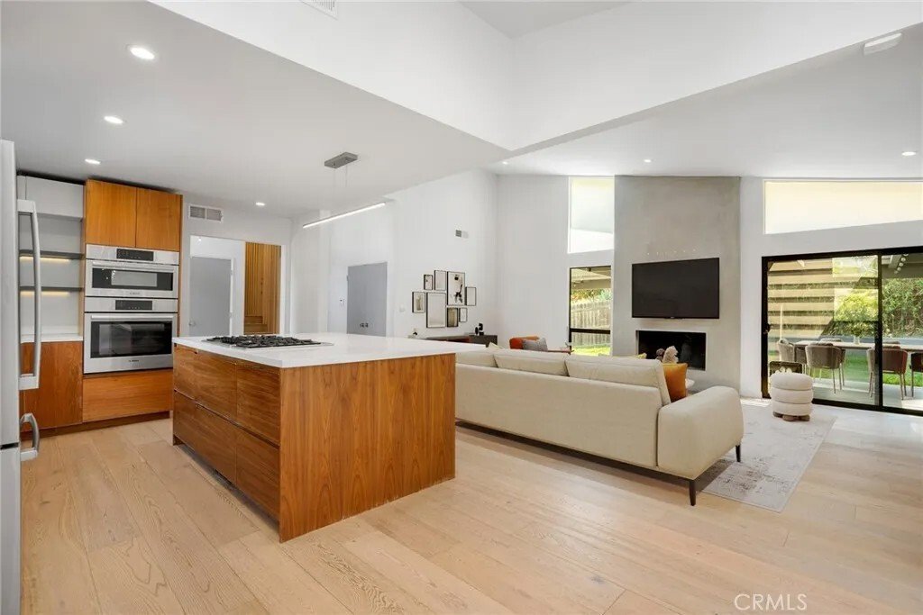 House in Los Angeles, California, United States 3 - 18142185