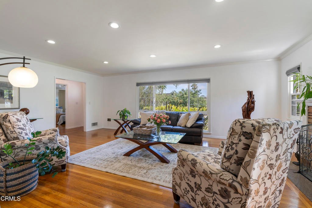 House in Altadena, California, United States 4 - 18187397