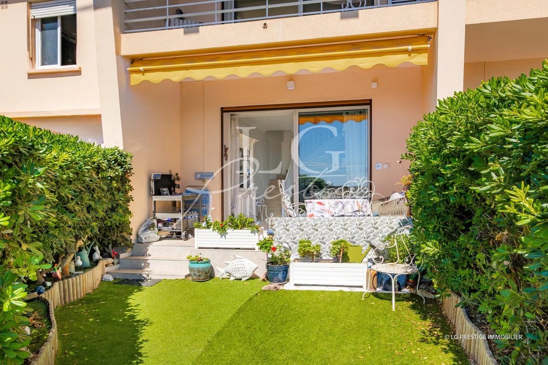Apartment in Mandelieu-la-Napoule, Provence-Alpes-Côte d'Azur, France 2 - 18073329