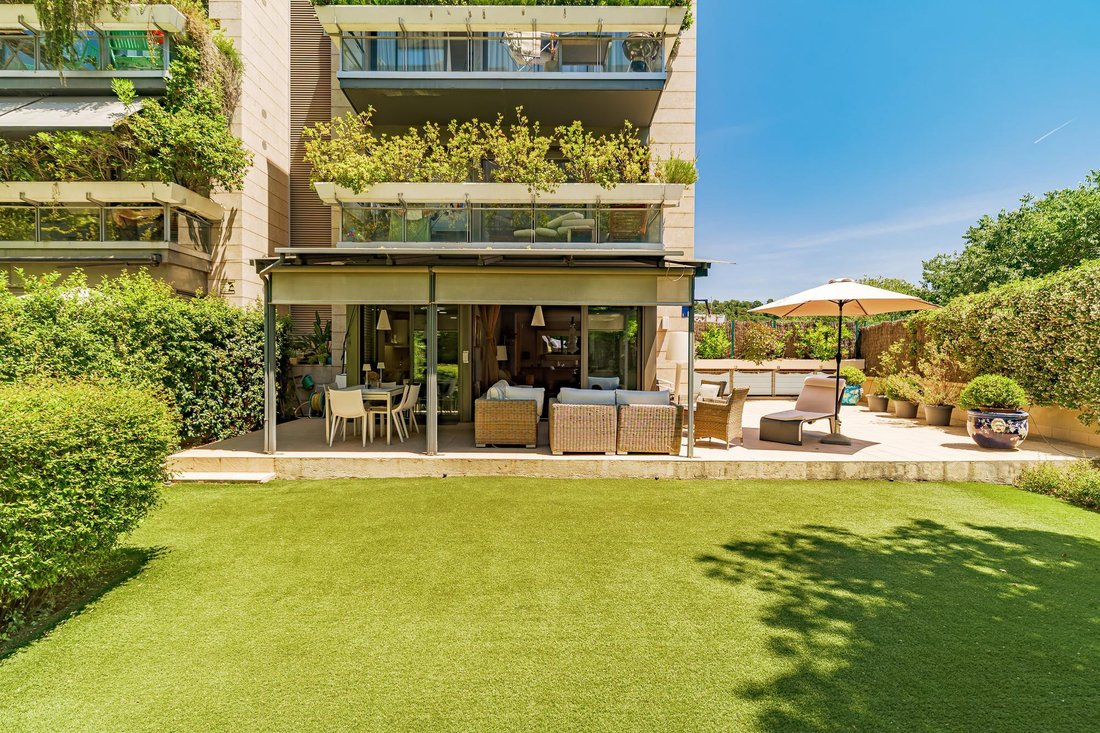 Apartment in Sarrià-Sant Gervasi, Barcelona, Spain 2 - 18187231