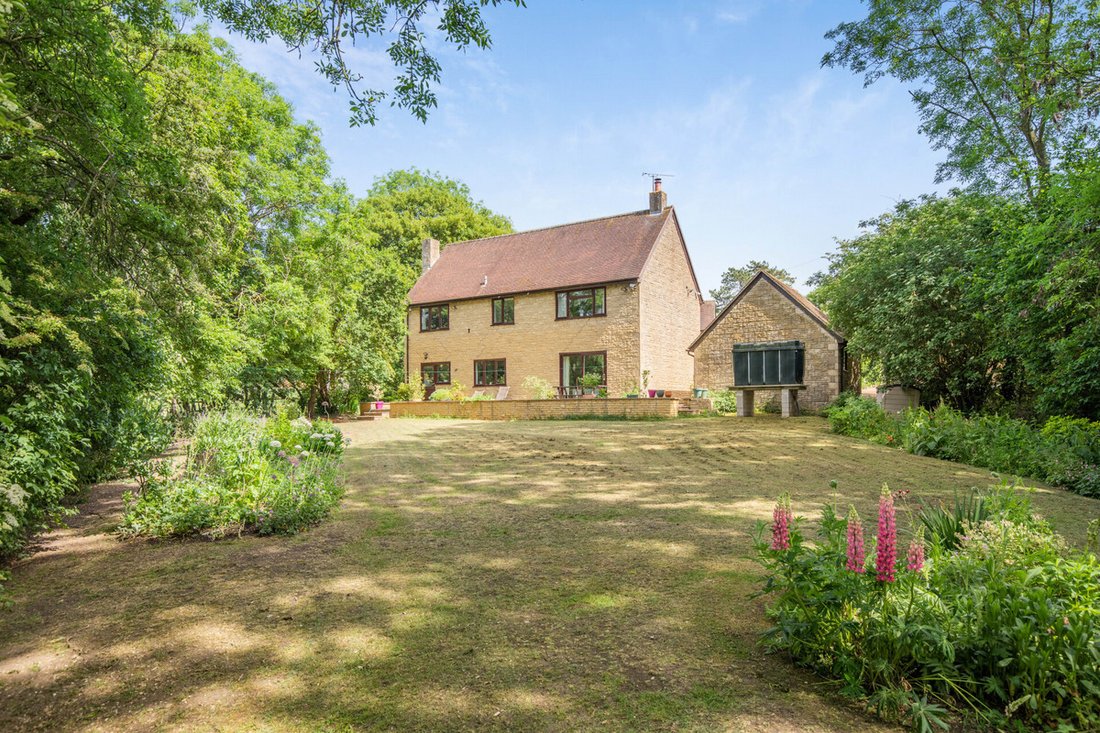 House in Mixbury, England 3 - 18187031