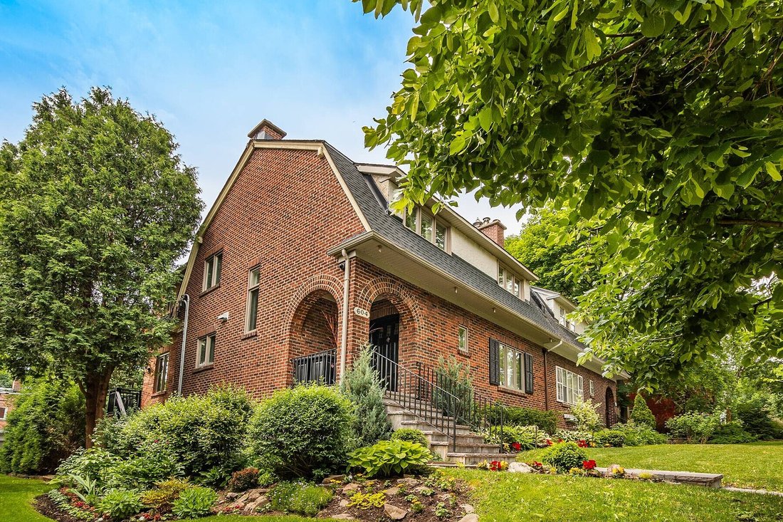House in Westmount, Quebec, Canada 1 - 18187627