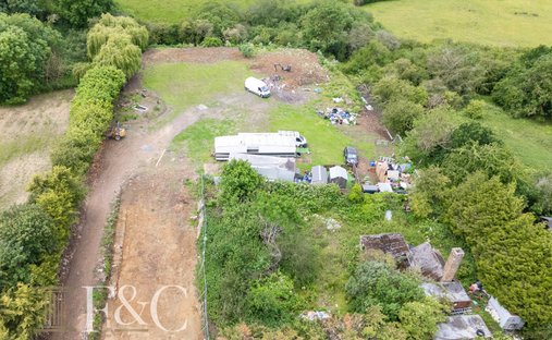 Land in Goff's Oak, Waltham Cross, England 1