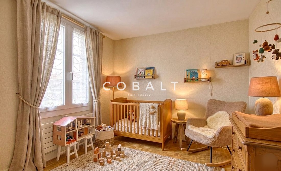 Apartment in Domaine National du Château, Versailles, France 3 - 18187172