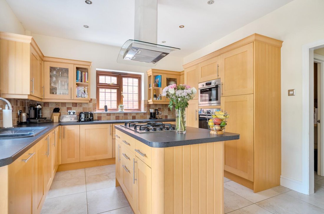 House in Bearsted, England 2 - 18187086