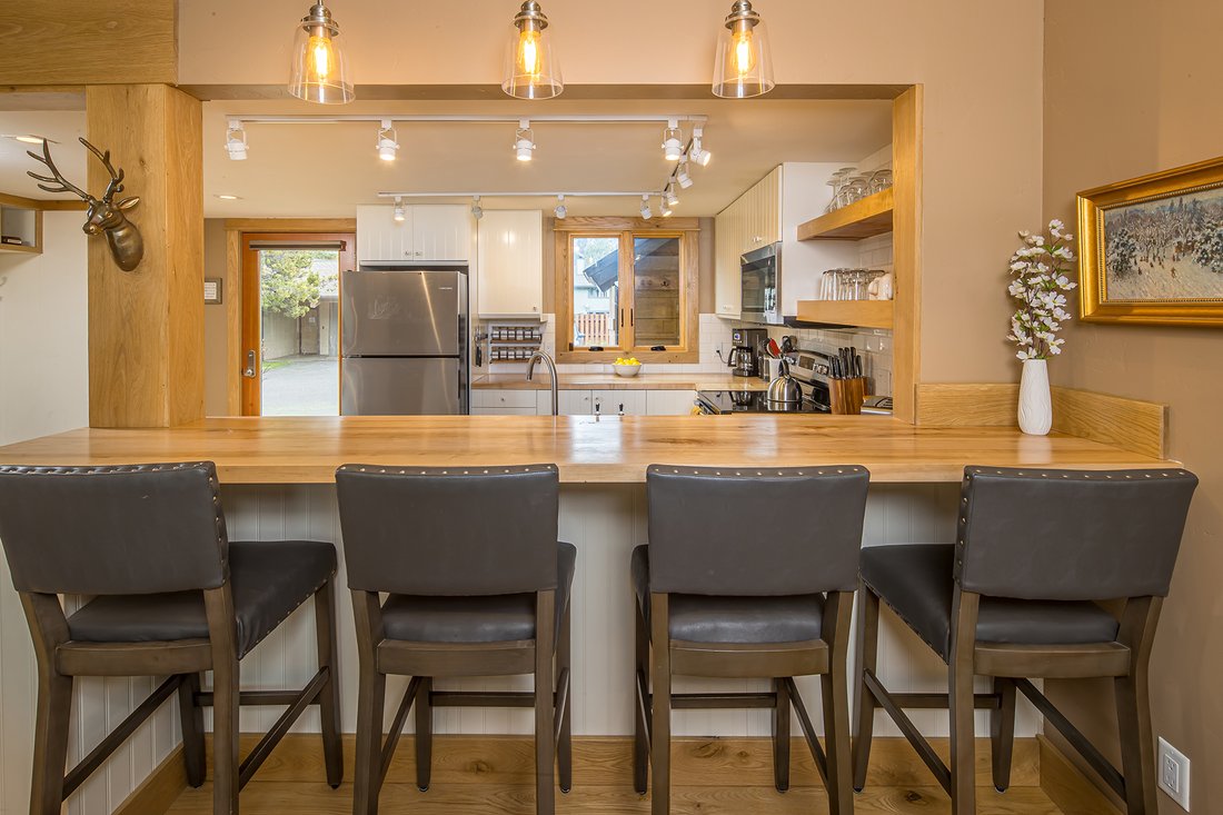 Condo in Gallatin Gateway, Montana, United States 5 - 18186940
