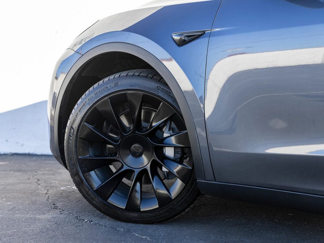 Suv in Azusa, CA, United States 5 - 18143560