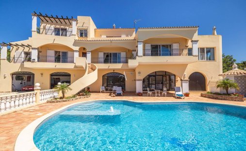 Villa in Sao Bras de Alportel, Algarve, Portugal 1