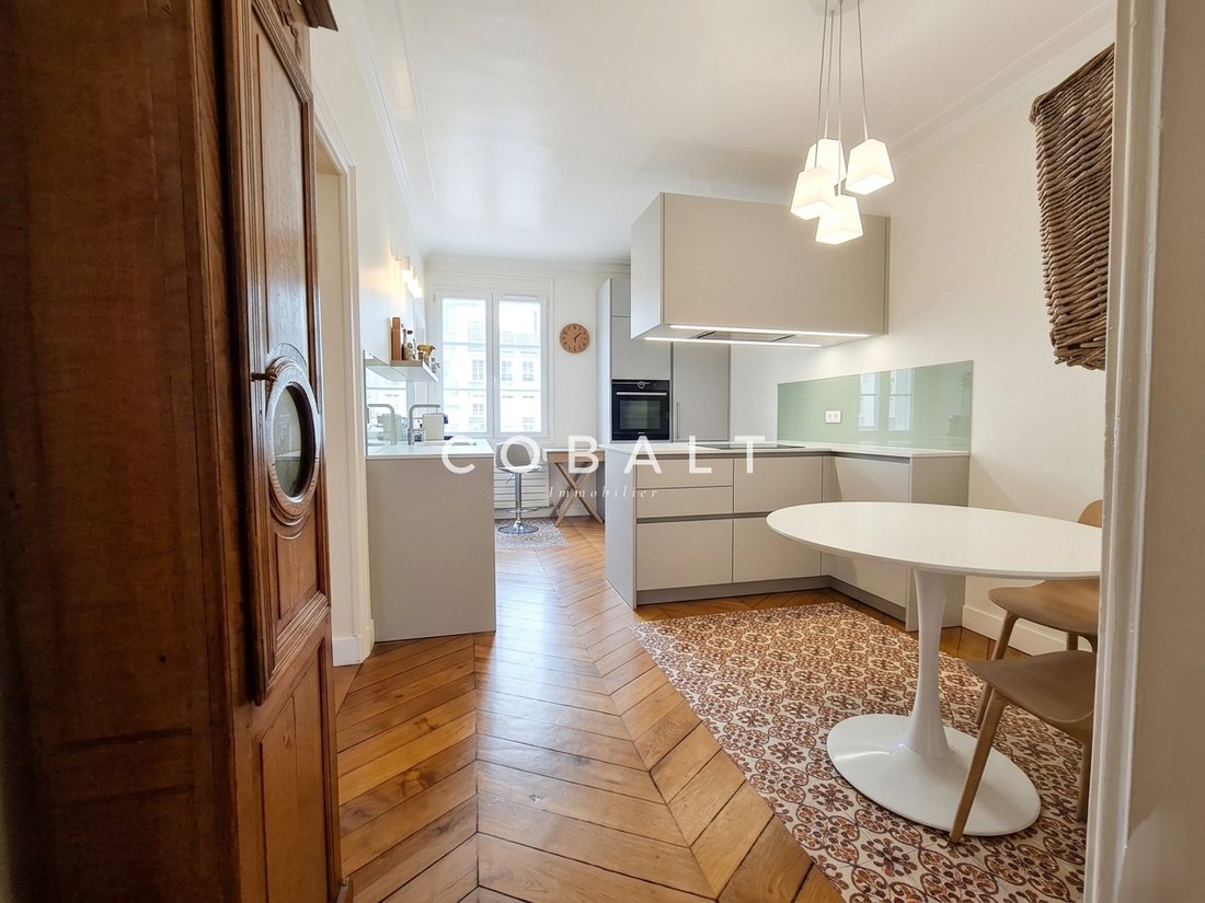 Apartment in Domaine National du Château, Versailles, France 4 - 18187172
