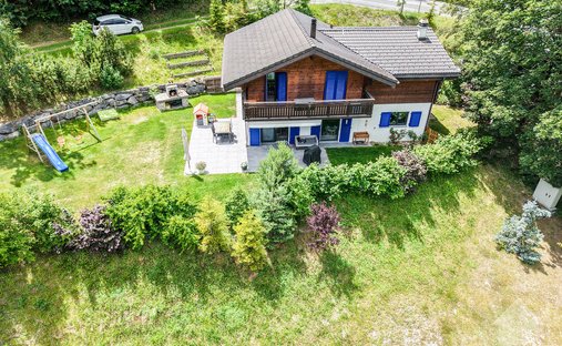 Chalet in Chamoson, Wallis, Schweiz 1