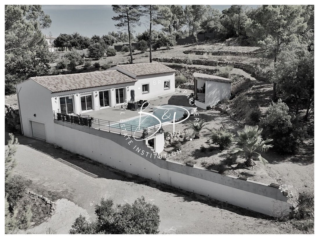 Villa in Taradeau, Provence-Alpes-Côte d'Azur, France 1 - 17986564