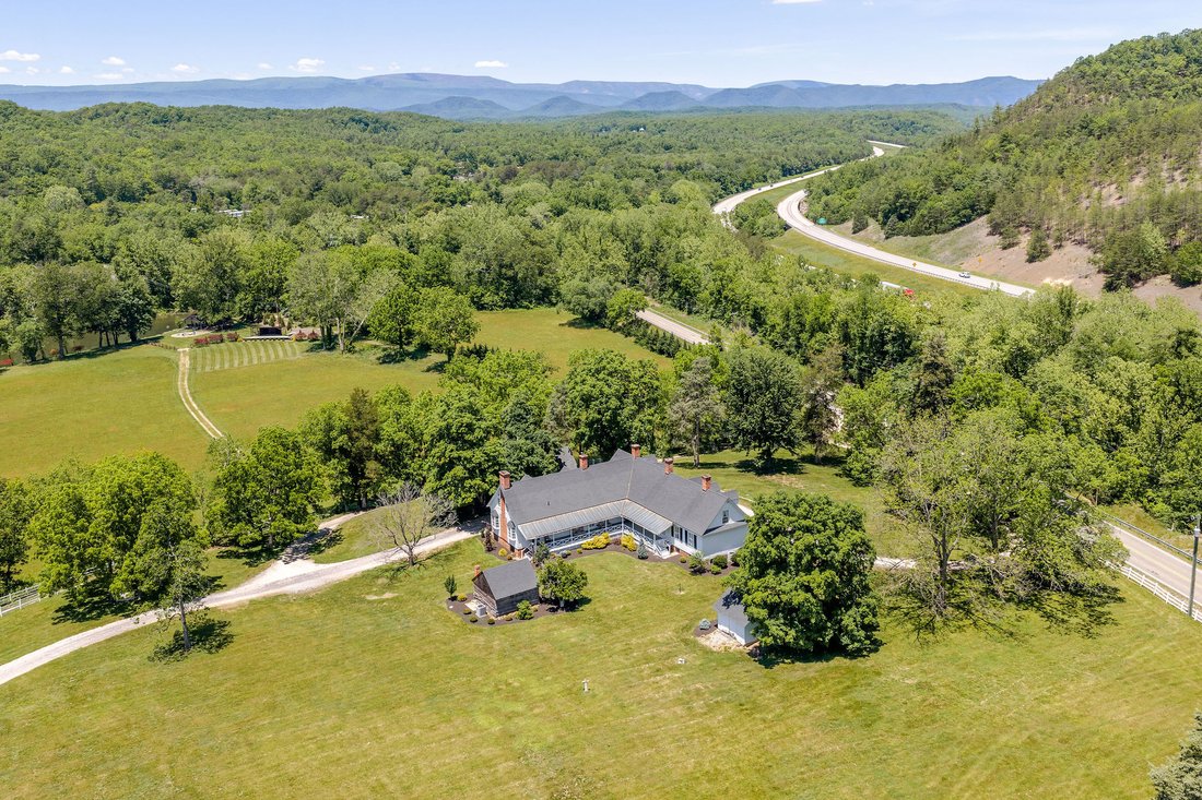 House in Hot Springs, Virginia, United States 3 - 14908865