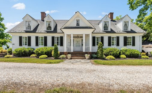 House in Hot Springs, Virginia, United States 1
